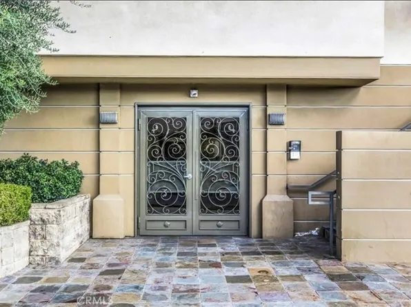 6800 Corbin Ave Unit 308, Reseda, CA 91335