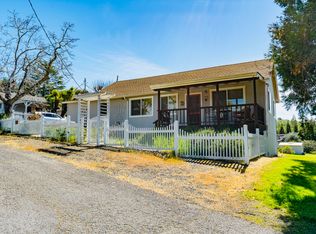 1046 La Londe Ln, Napa, CA 94558