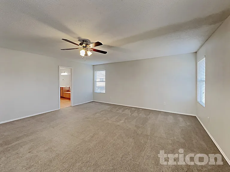 146 Washington Way — Photo 9