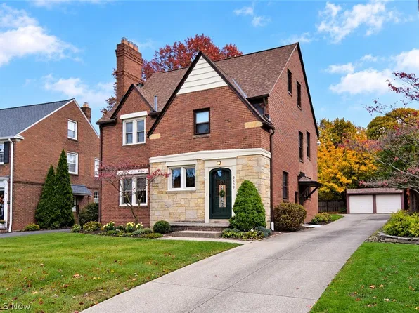 2603 Traymore Rd, University Heights, OH 44118