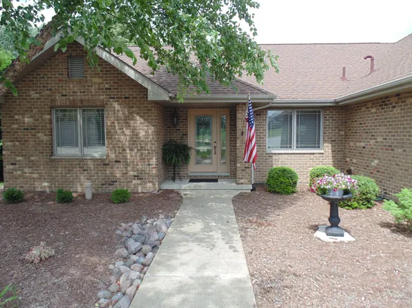 62 Bergamo Ln, Crown Point, IN 46307