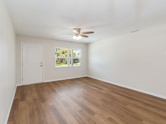 5th image of 221 Montana Ave