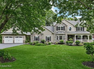 9 Meghan Ct, Saratoga Springs, NY 12866