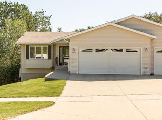 2504 12th Ave NW, Mandan, ND 58554