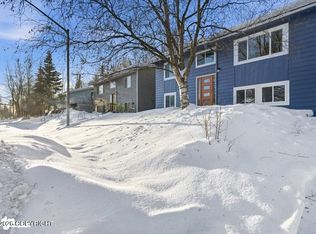 1560 Beaver Pl, Anchorage, AK 99504