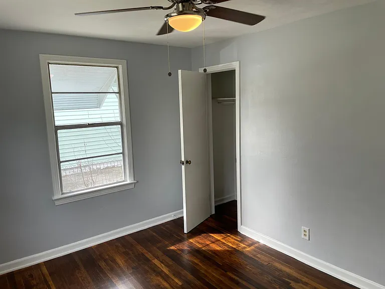 2515 Doby St — Photo 9