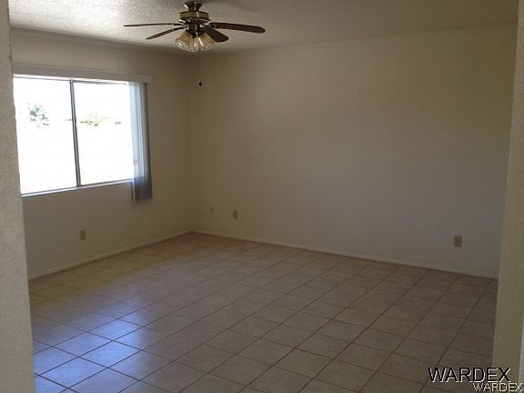 3rd image of 480 E Wilshire