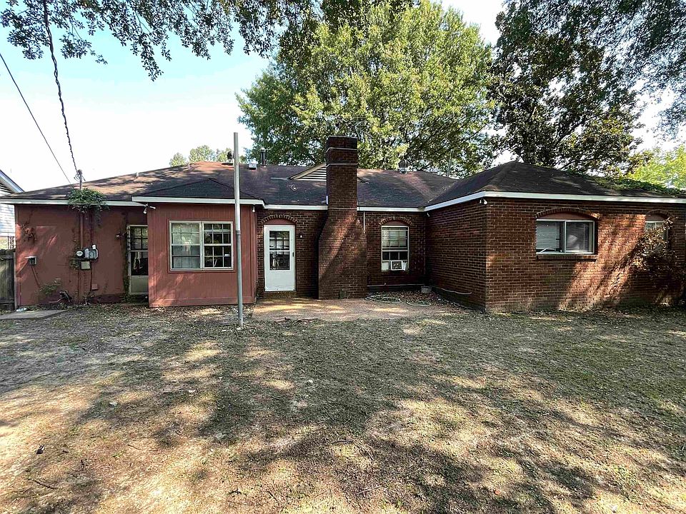 2nd image of 4951 Fairbrook Ave