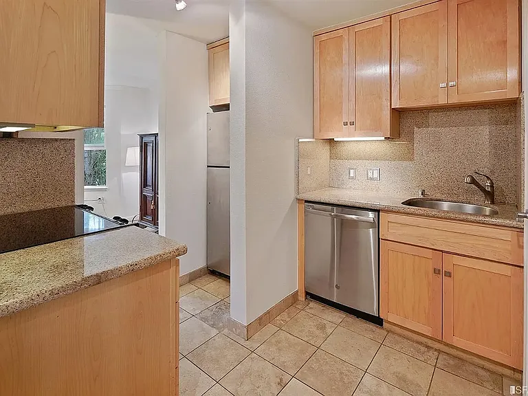 988 Fulton St #333 — Photo 5