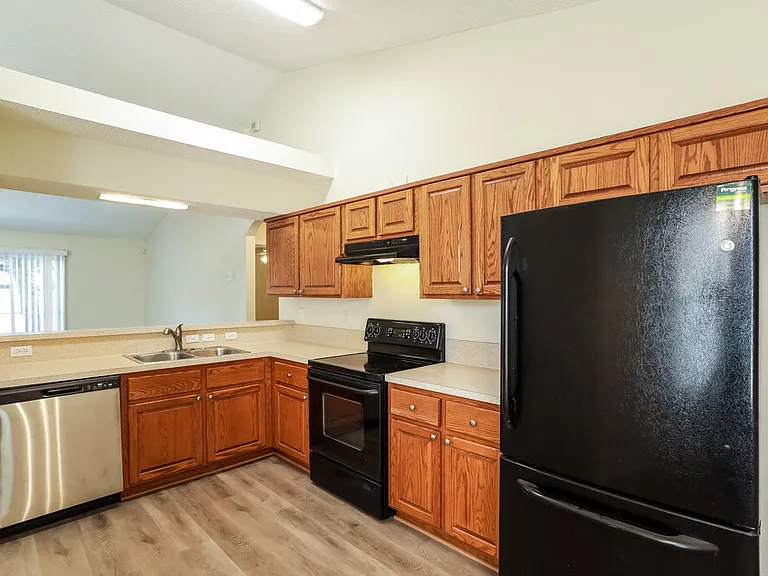 3445 Shelley Dr — Photo 7