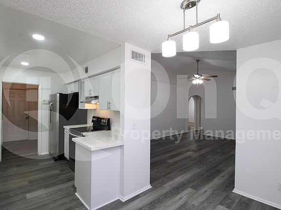 5th image of 8520 W Palm Ln Unit 1007