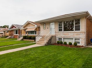 7426 N Osceola Ave, Chicago, IL 60631