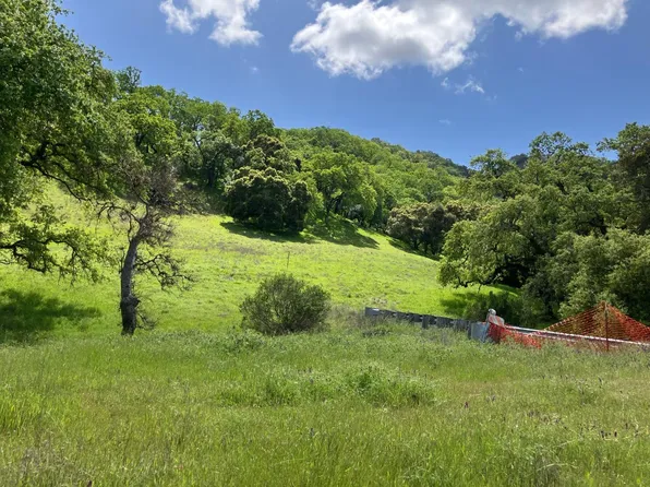 2021 Portmarnock Ct, Gilroy, CA 95020