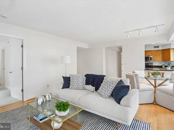 7500 Woodmont Ave #S915, Bethesda, MD 20814