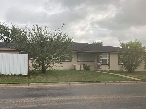 2nd image of 501 Cedar Ave