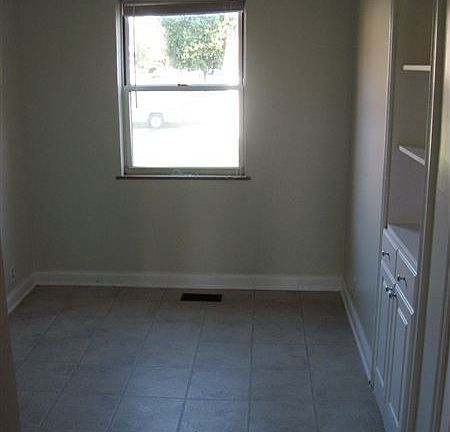 Galbraith- dining room