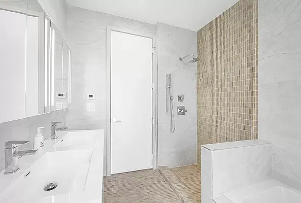Bathroom, photo 3