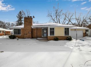 1488 Red Jacket Rd, Grand Island, NY 14072