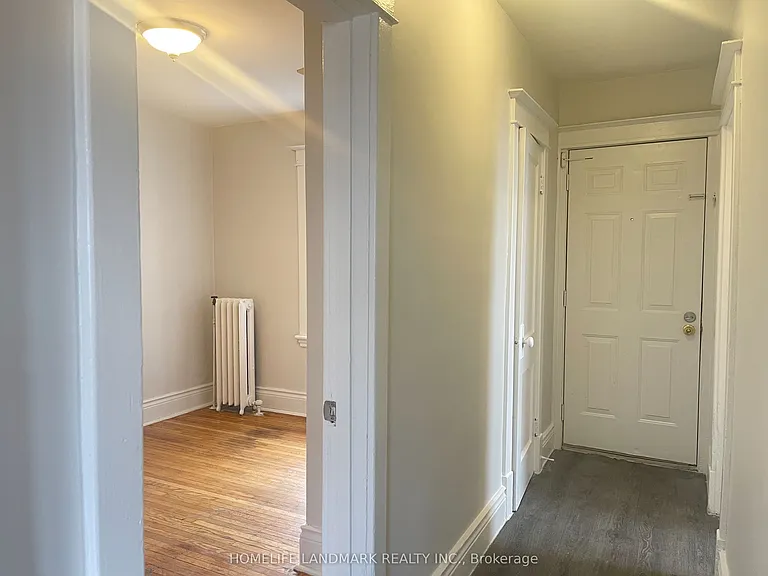 985 Main St E #3 — Photo 7