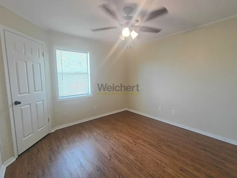 605 N 13th St — Photo 11