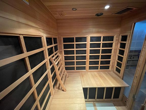 Sauna in basement available for use