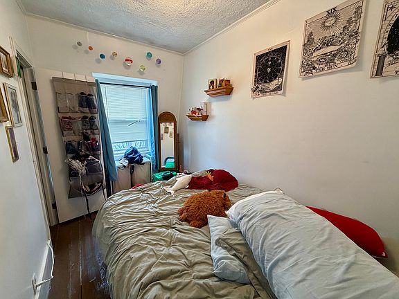 5th image of 29 Brighton St #3