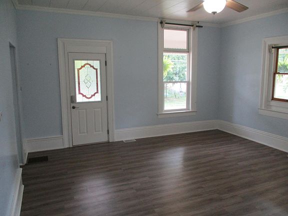 2nd image of 2 Reading Ave #3