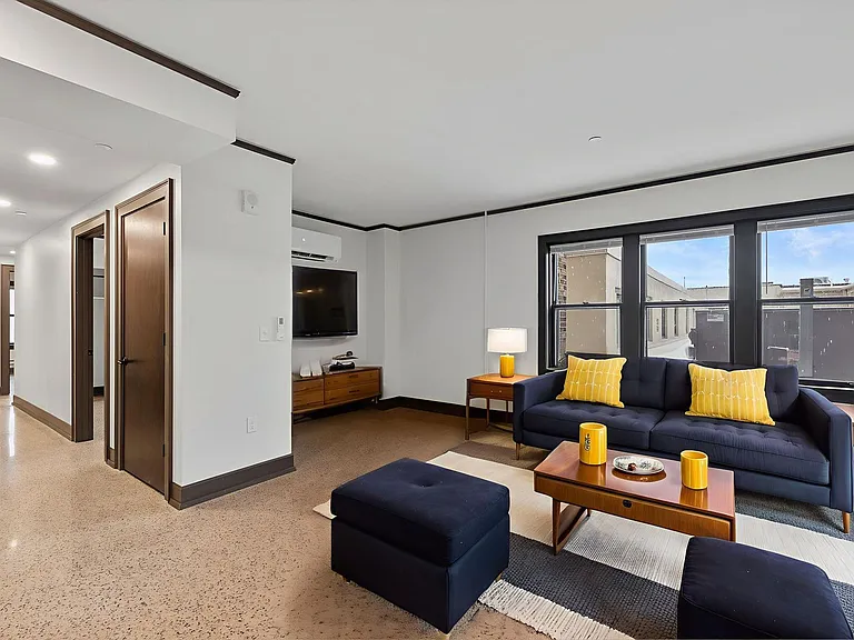 Concordia 27 Apartments - Free 1G Internet & Parking — Photo 33