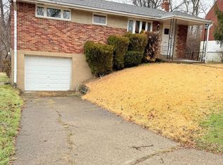 580 Guylyn Dr, Pittsburgh, PA