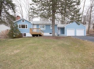 472 Bennetts Farm Rd, Ridgefield, CT 06877