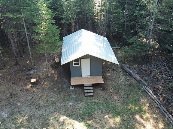 5th image of 676 Willow Loop Rd