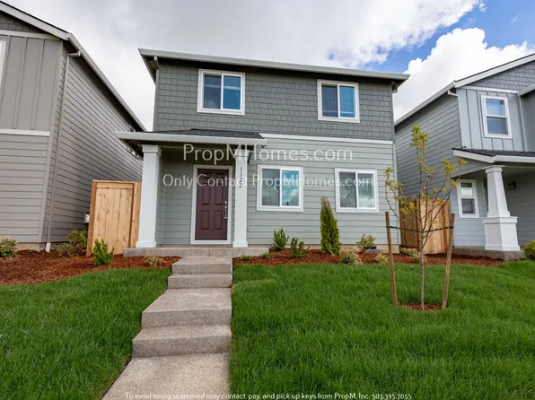 1122 McCallum Ln, Woodburn, OR 97071