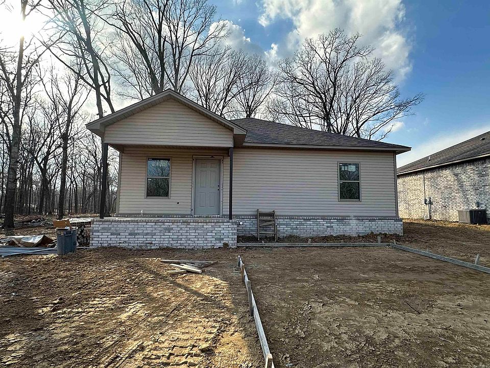 1st image of 6 Moon Rd