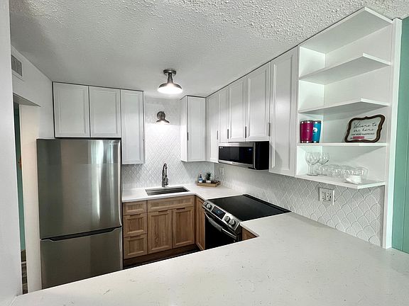 4th image of 2020 N Atlantic Ave #601
