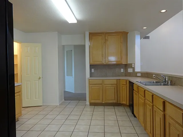 14750 Autumn Glen Ct — Photo 3