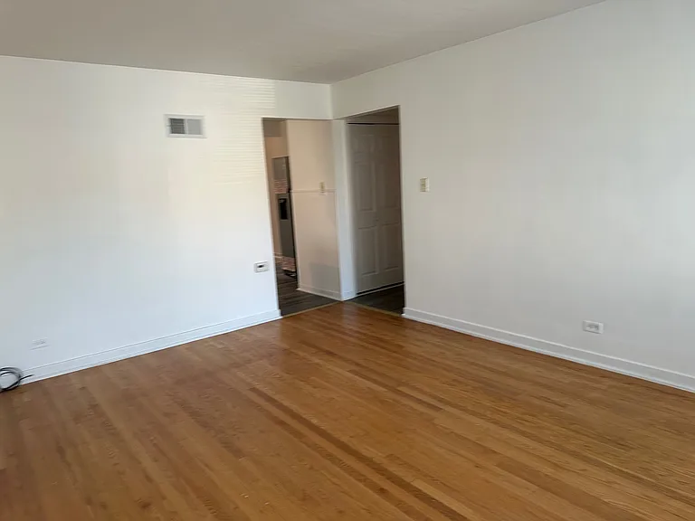 9040 Lamon Ave #1A — Photo 9