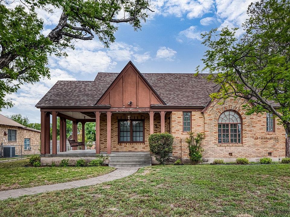 804 N Main St, Del Rio, TX 78840 Zillow