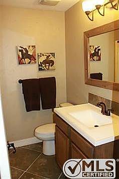 4th image of 205 Collins Dr