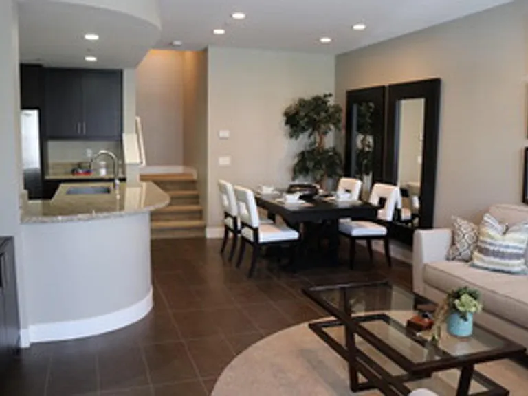 44 Beacon Way — Photo 1