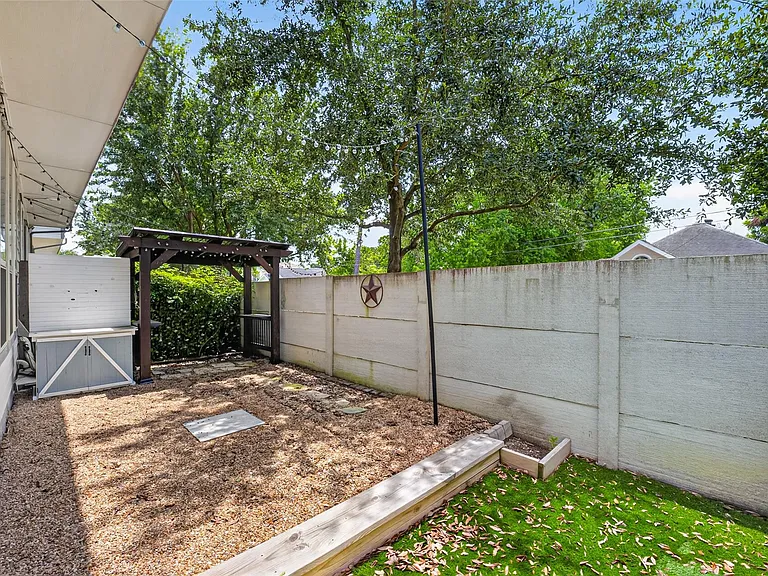 4743 Glen Isle Dr — Photo 44