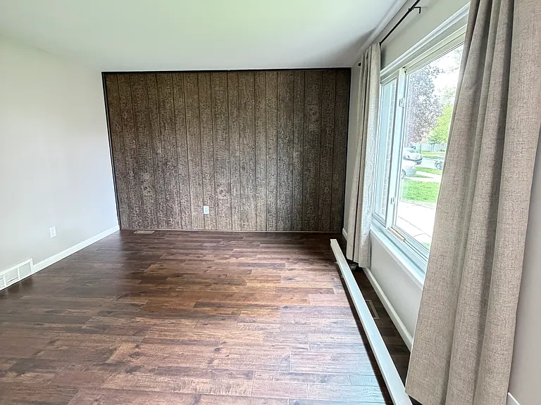 7227 Bramell — Photo 4