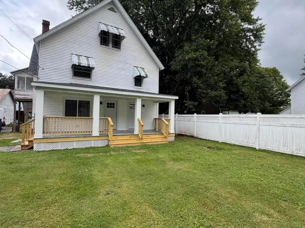 1729 N Main St, Honesdale, PA