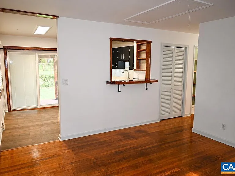 315 Caroline Ave — Photo 26