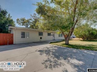 15 Dahlia St, Casper, WY 82604