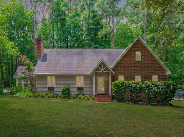 5105 Laurie Dr, Raleigh, NC 27606