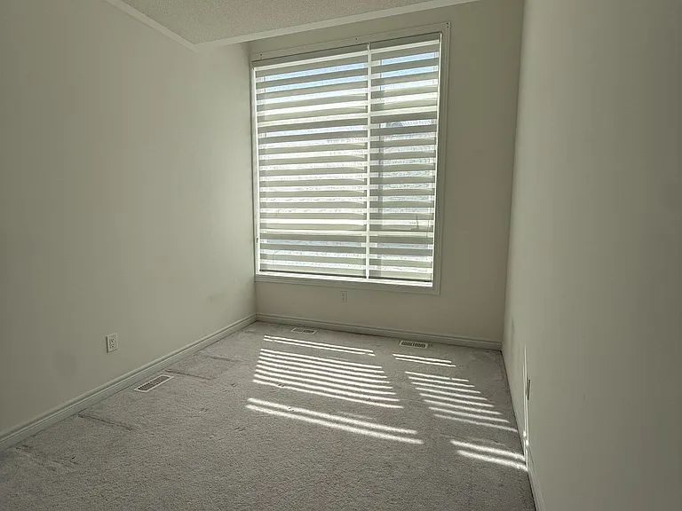 99 Hilts Dr — Photo 10