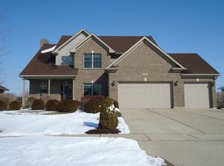 609 Sandberg Dr, Sycamore, IL 60178