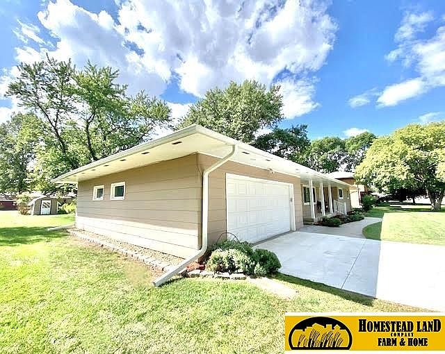 930 20th St, Fairbury, NE 68352 MLS 22321416 Zillow