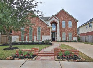 18503 W Laura Shore Dr, Cypress, TX 77433