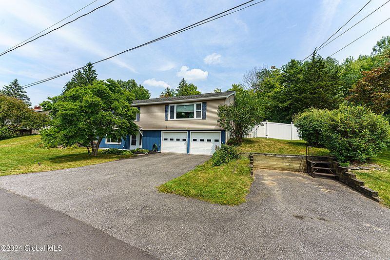 2nd image of 5 Fairview Terrace